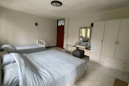 Pathumwan Apartment | Manoo House E