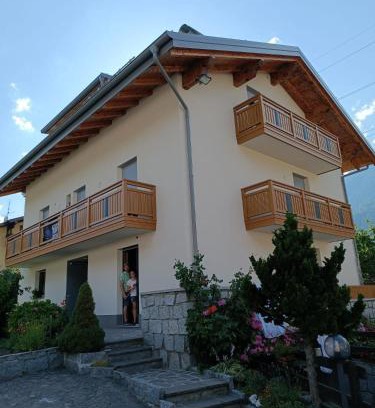 Dimaro Apartment | Mansarda a Carciato, trilocale in montagna