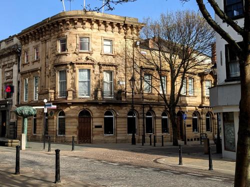 Doncaster Apartment | Mansion Court