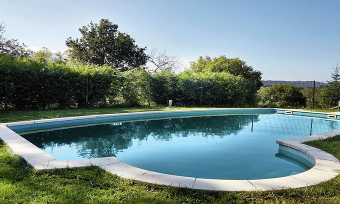 Pruneda Apartment | Mansion in Nava with Pool & Terrace