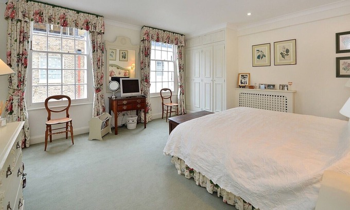 Knightsbridge House | Mansion on the Mews, by Veeve