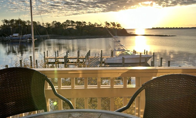 Manteo Condo | Manteo, NC nDowntown Waterfront!