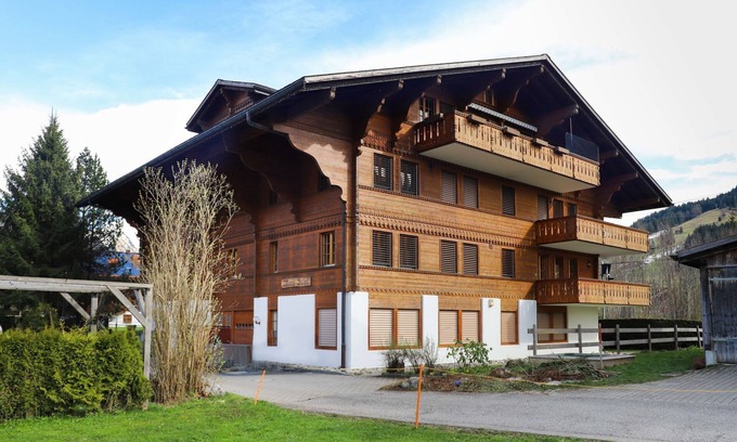 Saanen Apartment | Marie-Soleil Sud by Interhome