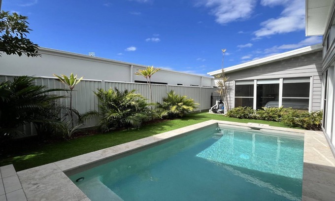 Pelican Waters House | Marina View - Your dream holiday retreat in Pelican Waters