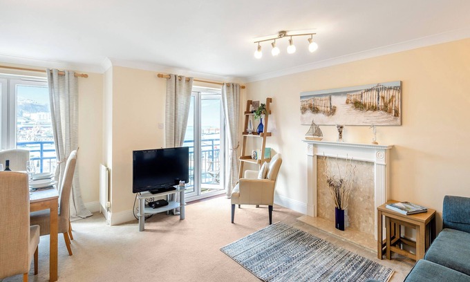 Brixham Apartment | Marina views at this spacious and stylish apartment.
