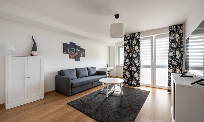Bielany Apartment | MarOks Żółwia Apartment