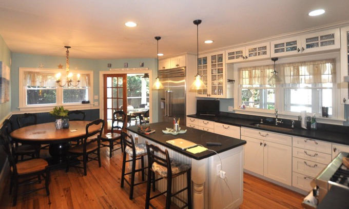 East Chop House | Martha's Vineyard - Oak Bluffs price cut Discount through Labor Day