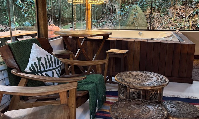 Ponte Branca Ski Chalet | Martim de Sá Chalet - Vale da Figueira (with hot tub and waterfall)