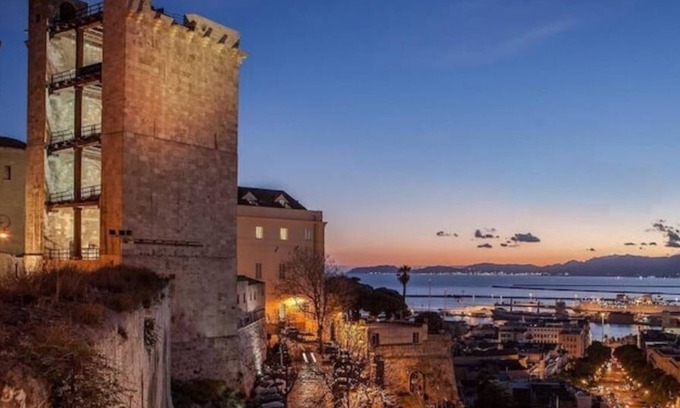 Historic Castle District Other | Martini Time, panoramic terrace on the castle walls