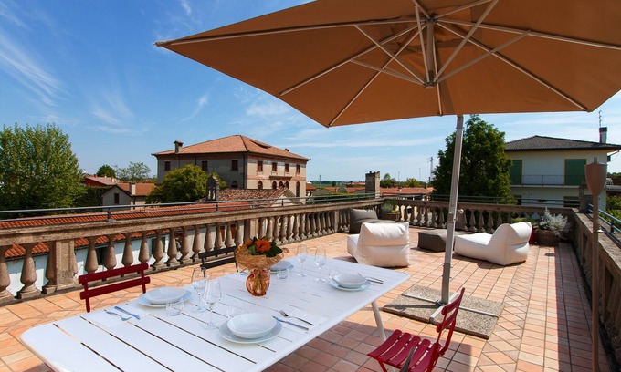 Due Carrare Apartment | Marvellous apartment in a house on the canal near Padua and Venice