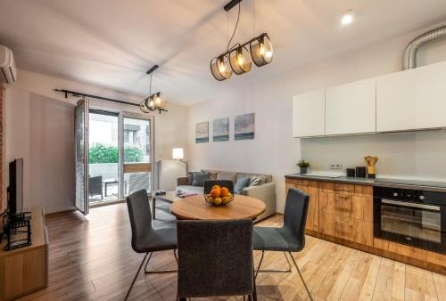 Warszawskie Apartment | Marvels Place with parking and AC
