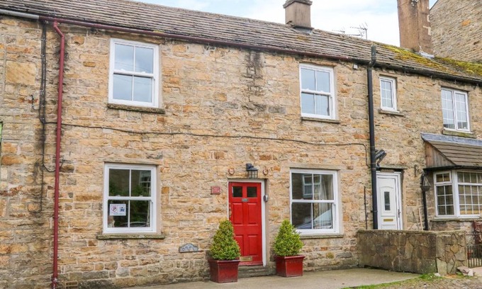 Hawes House | Mary's Cottage