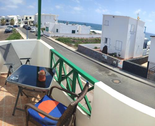 Punta Mujeres Apartment | MarySol 7 terrace with sea views, close to the sea