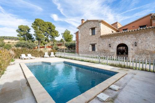 Torrelles de Foix Apartment | Mas Colom-Can Cruset Agroturisme