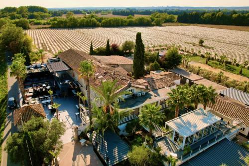 Costieres Bed & Breakfast | Mas La Farelle Chambre d'hote,Fitness & Salle de jeux Gratuite & SPA en supplément