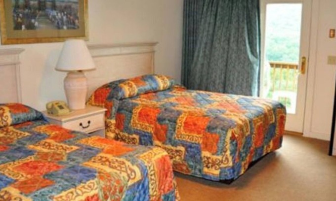 McGaheysville Resort | Massanutten Resort suite with mountain view