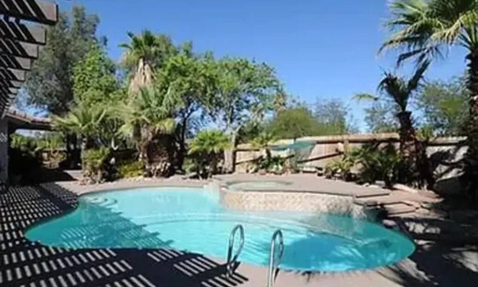 Palm Desert House | Massive Estate Property with Private Pool/Spa & Tennis Court