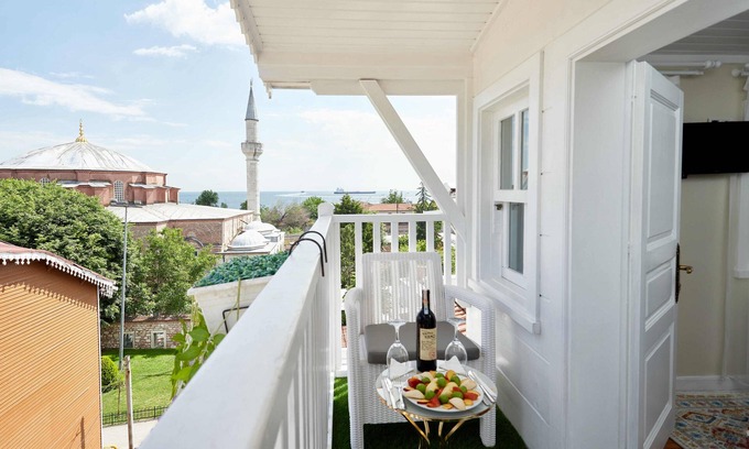 Sultanahmet Hotel | Mataraci Konak