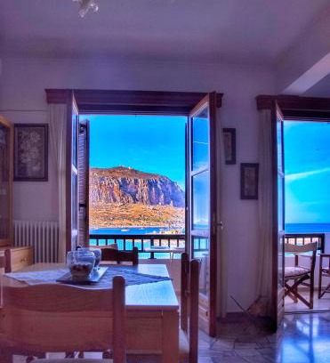 Monemvasia Apartment | MATRONI'S HOUSE - 2ος όροφος, ιδιόκτητο σπίτι