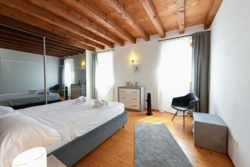 Colà Di Lazise Apartment | Maxi Loft - Family & Friends a 5 minuti da Gardaland