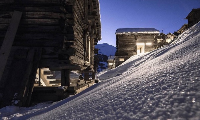 Evolene House | Mayen to Etienne