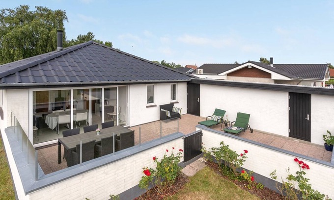 Hejsager Strand House | "Mayla" - 50m from the sea by Interhome