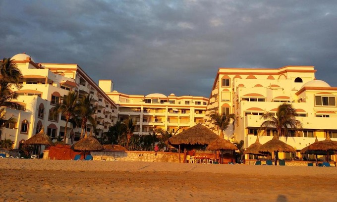 Cerritos Apartment | Maz4you Beachfront Condo