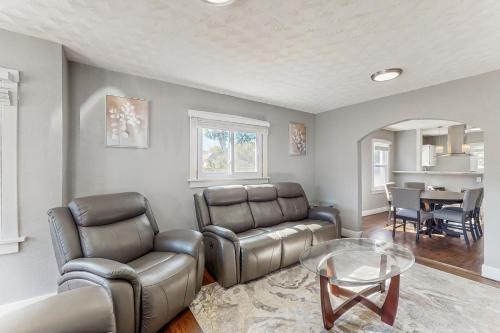 Michigan City House | MC Beach Getaway