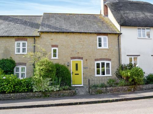 Broadwindsor House | Meadow Cottage-E1793