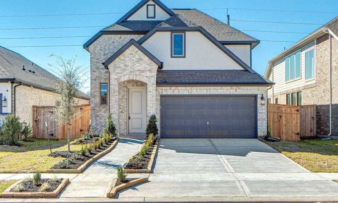 Sienna Plantation House | Meadow Trail Manor