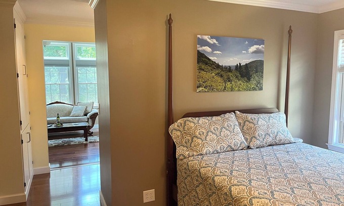 Old Town Apartment | Meadow Winds, A mountain getaway.