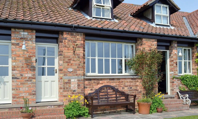 Scalby Cottage | Meadowsweet Cottage - E1496