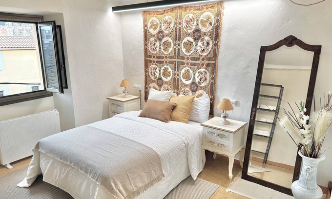 Guardia dels Prats House | Medieval House in the Center of Montblanc