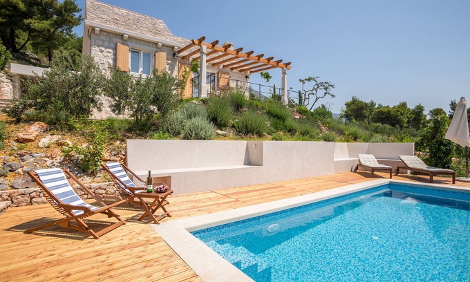 Bol Villa | Mediterranean Villa Brac with pool & beautiful view