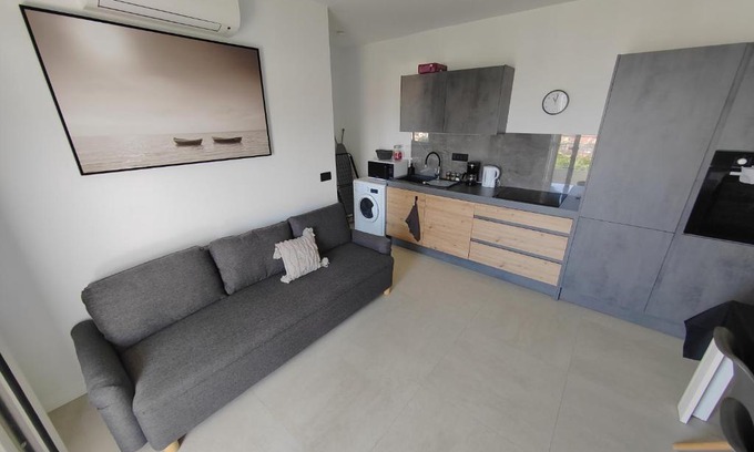 Gornji Kono Apartment | Mediterranean Vista