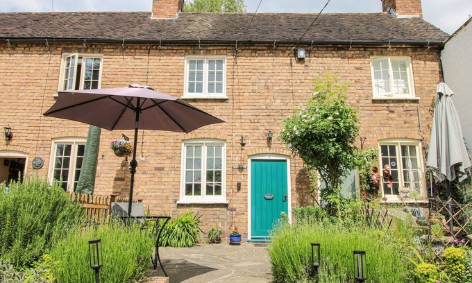 Coalbrookdale Cottage | MEDLAR COTTAGE, romantic, character holiday cottage in Ironbridge