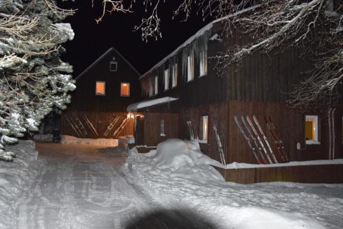 Loucna Pod Klinovcem House | Medvědí boudy