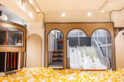 West District Hotel | Mega Hotel