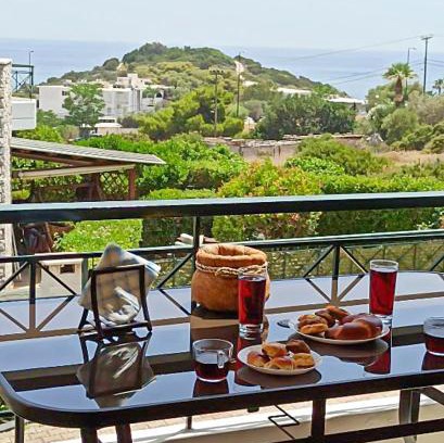 Anavyssos House | Melrose maisonette by the sea