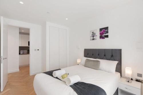 Dudden Hill Apartment | Melrose Place 7beds Wembley stadium 15mins to Central London