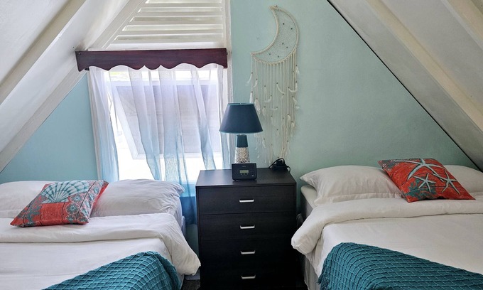 West End Villa | Memories by the Shore - Cozy Oceanview Vacation Home