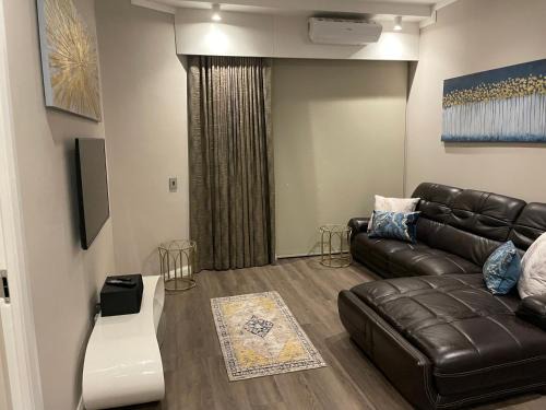 Menlyn Apartment | Menlyn Maine Unit 1421