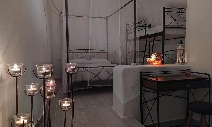 Emporio Apartment | Mentoras' Complex