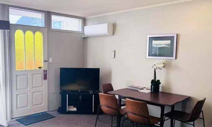 Merivale Apartment | Merivale Court Family Suit(2bedr)-Unit 1