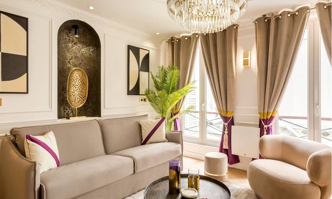 Quartier de la Place-Vendome Apartment | Merveil Luxury Suite - St George