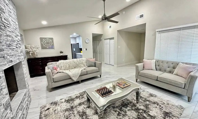 Dobson Ranch House | Mesa 4BR Home big Pool & Jacuzzinn