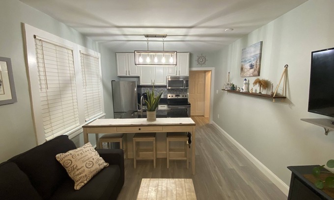 Ventnor City Apartment | Meticulously clean and very cozy just blocks to the beach!