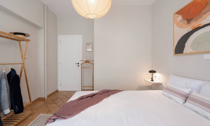 Kinosargous Apartment | Metro Living: 1-BR Modern Haven