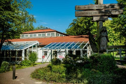 Brzezinka Hotel | Międzynarodowy Dom Spotkań Młodzieży w Oświęcimiu