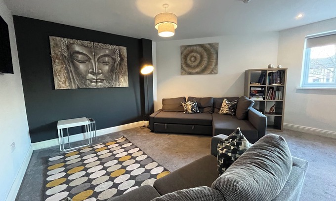 Chester Apartment | Mia's Place 03 City Centre Living in Chester